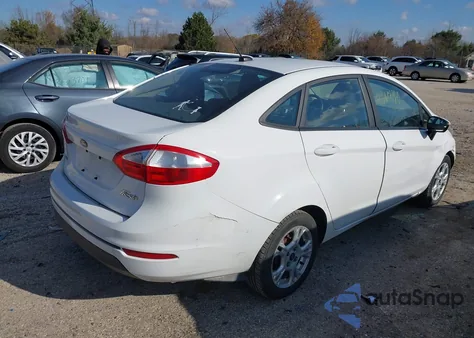 2016 Ford Fiesta Se z USA, uszkodzony, nr VIN 3FADP4BJ5GM167753